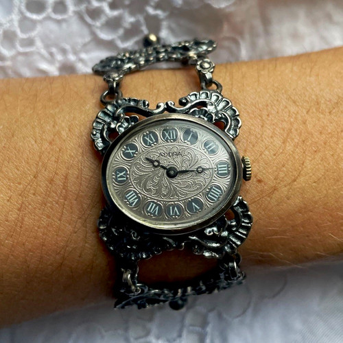 Vintage adora - vintage,